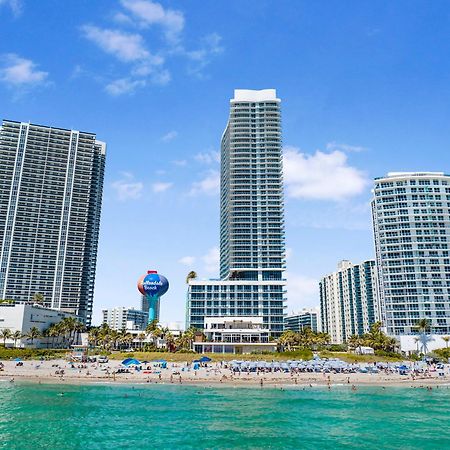Beachfront Condo With Mesmerizing Views Hollywood Eksteriør billede