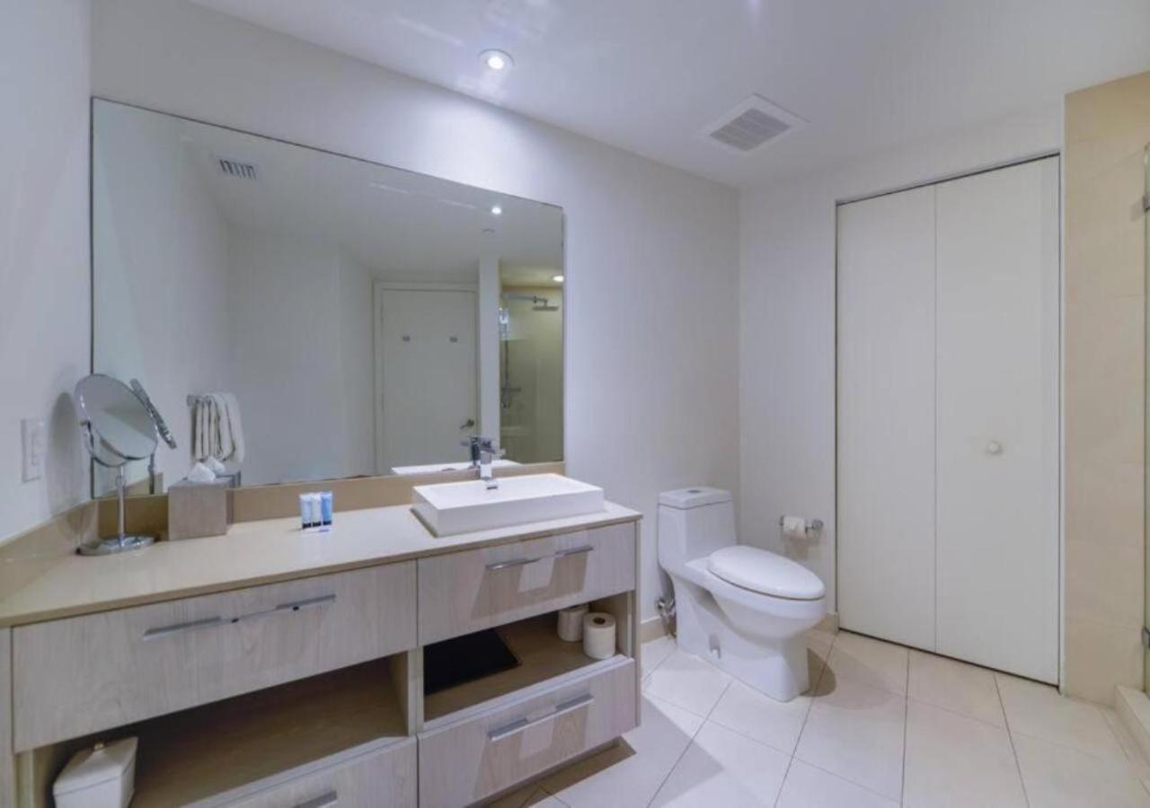 Beachfront Condo With Mesmerizing Views Hollywood Eksteriør billede