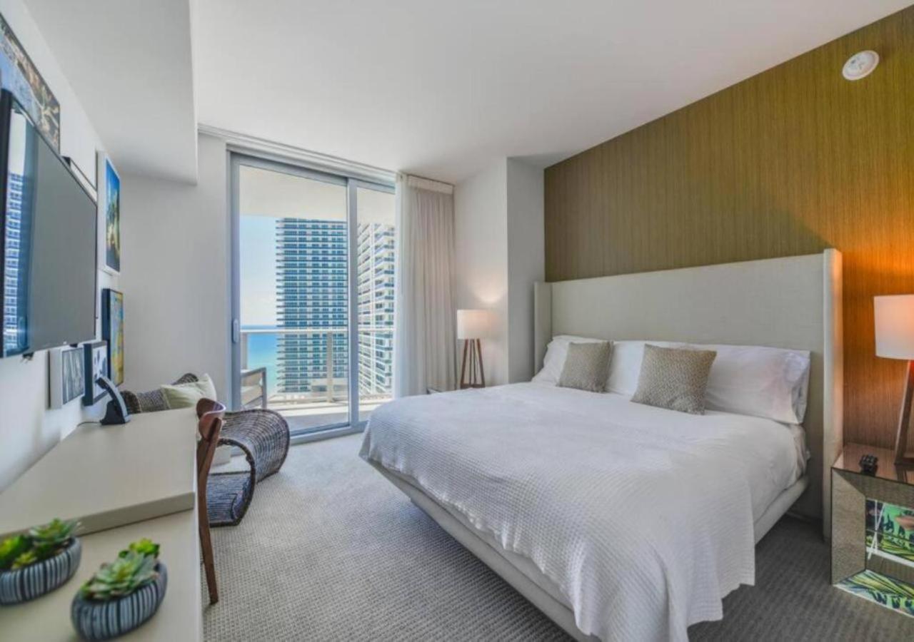 Beachfront Condo With Mesmerizing Views Hollywood Eksteriør billede