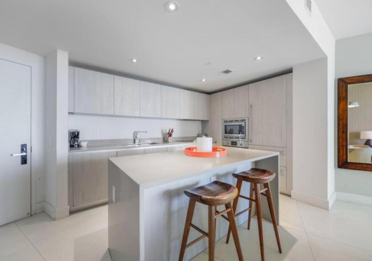 Beachfront Condo With Mesmerizing Views Hollywood Eksteriør billede