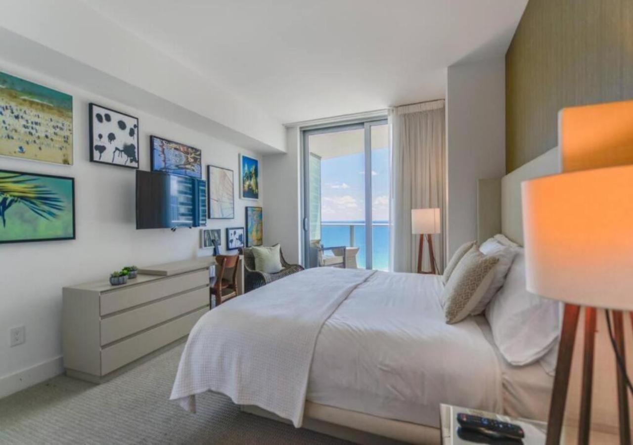 Beachfront Condo With Mesmerizing Views Hollywood Eksteriør billede