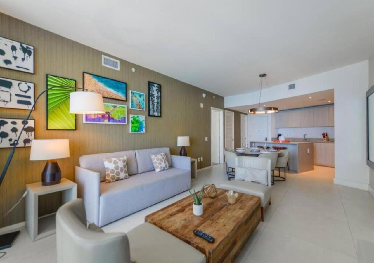Beachfront Condo With Mesmerizing Views Hollywood Eksteriør billede