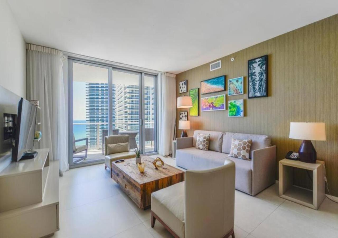 Beachfront Condo With Mesmerizing Views Hollywood Eksteriør billede