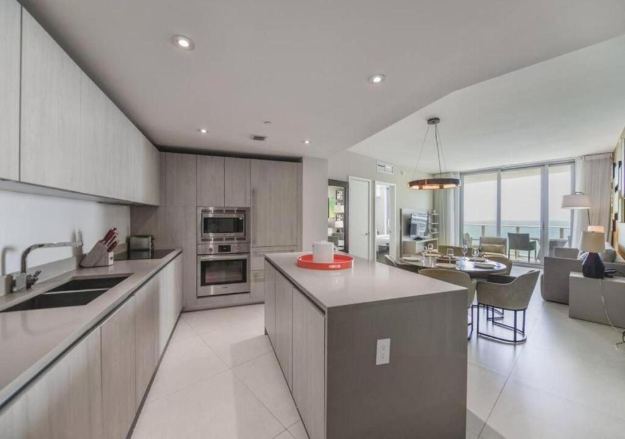 Beachfront Condo With Mesmerizing Views Hollywood Eksteriør billede