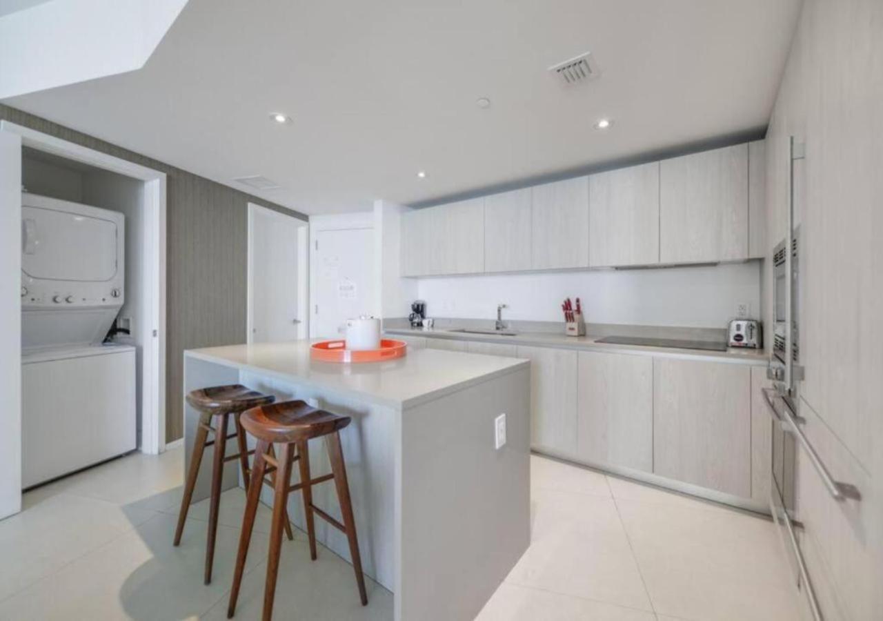 Beachfront Condo With Mesmerizing Views Hollywood Eksteriør billede