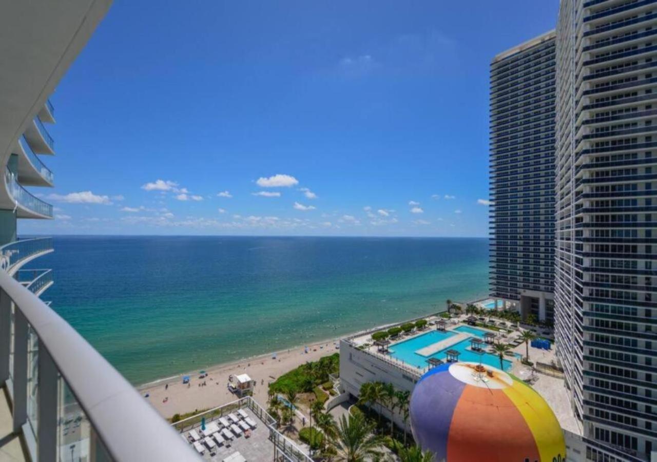 Beachfront Condo With Mesmerizing Views Hollywood Eksteriør billede