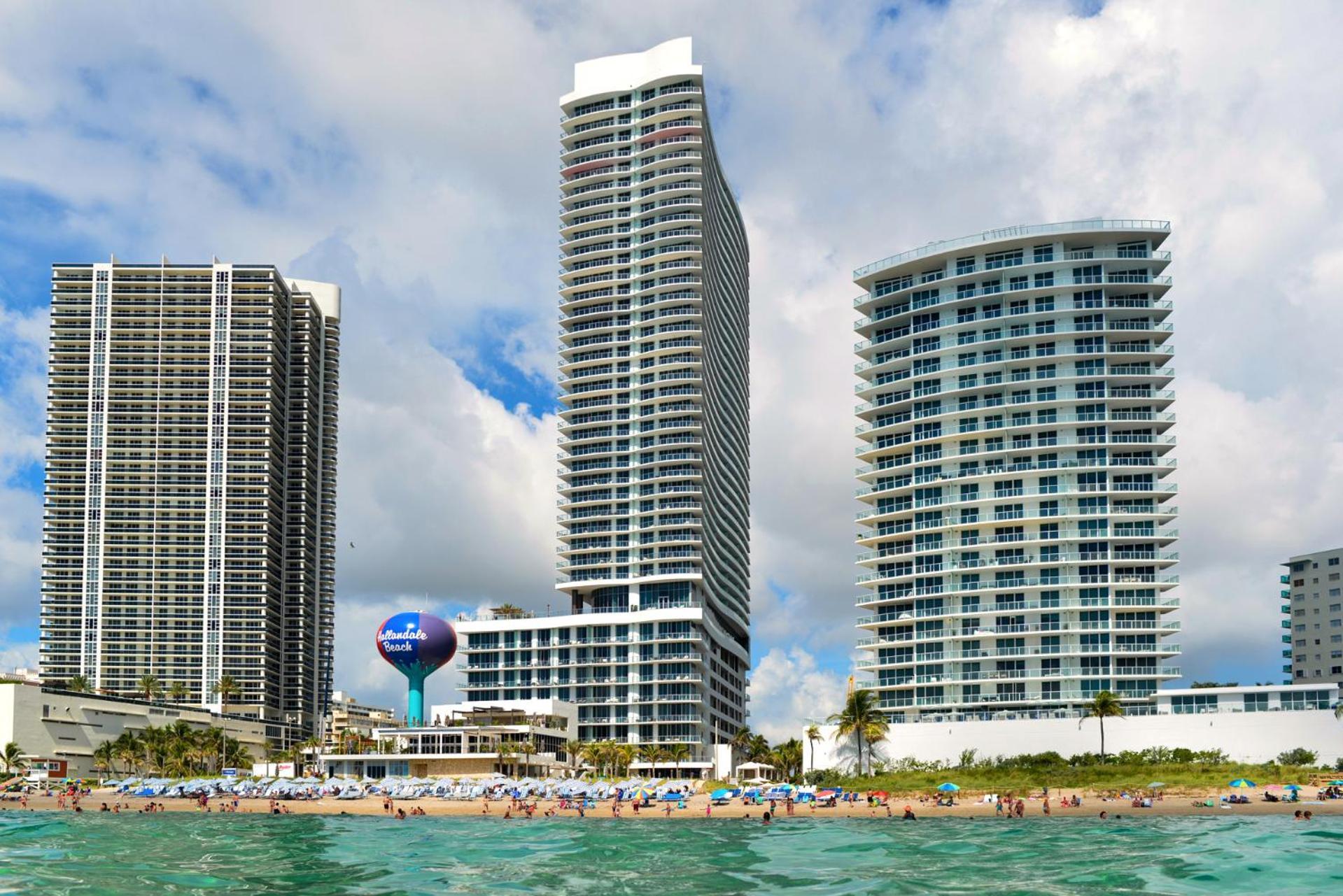 Beachfront Condo With Mesmerizing Views Hollywood Eksteriør billede