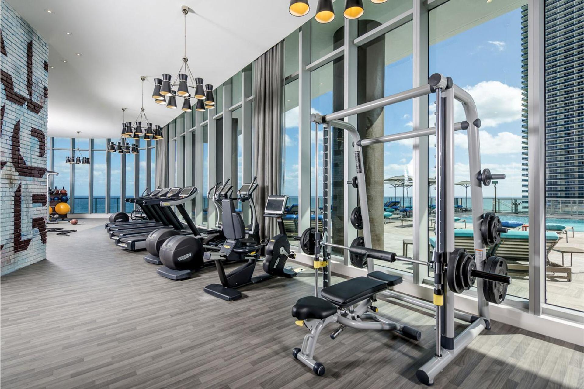 Beachfront Condo With Mesmerizing Views Hollywood Eksteriør billede